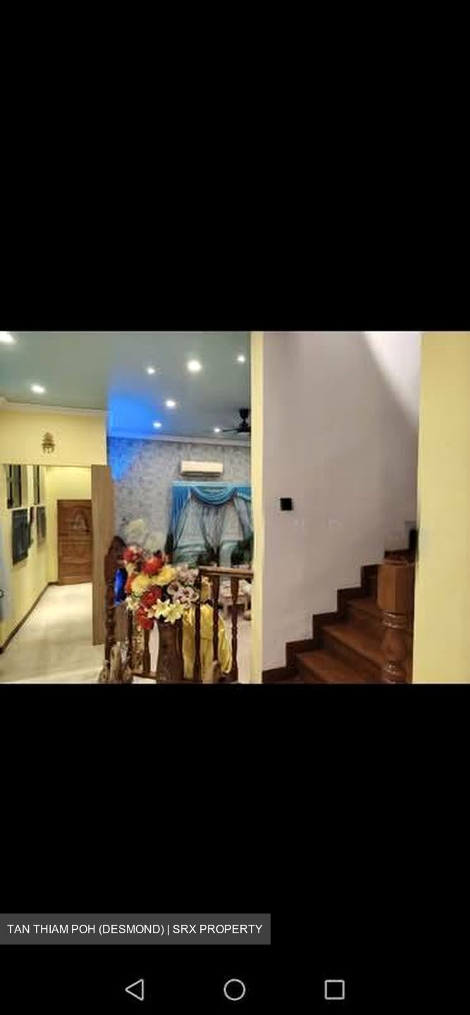 Turf Club Avenue (D25), Semi-Detached #577105261